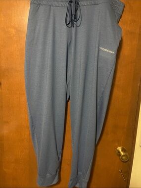 Vineyard Vines Slate Blue Jogger Sweatpants with Drawstring